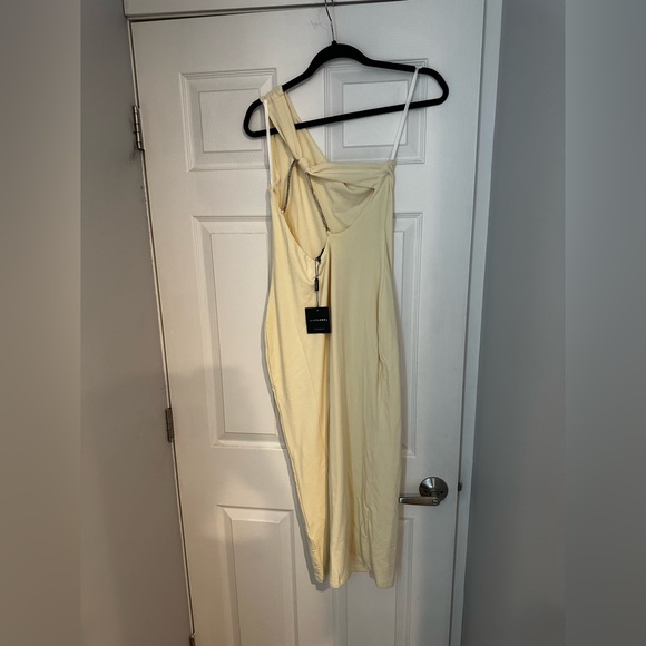 JLUX Label BUTTERCREAM Meara One Shoulder Dress - XL - Picture 6 of 8